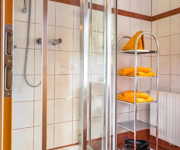 Tonibauer 팜스테이 *