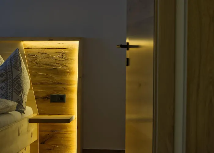 Tonibauer 팜스테이 *